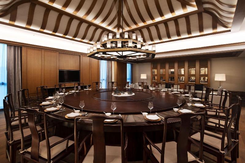 Sheraton Yunfu Xinxing Hotel image