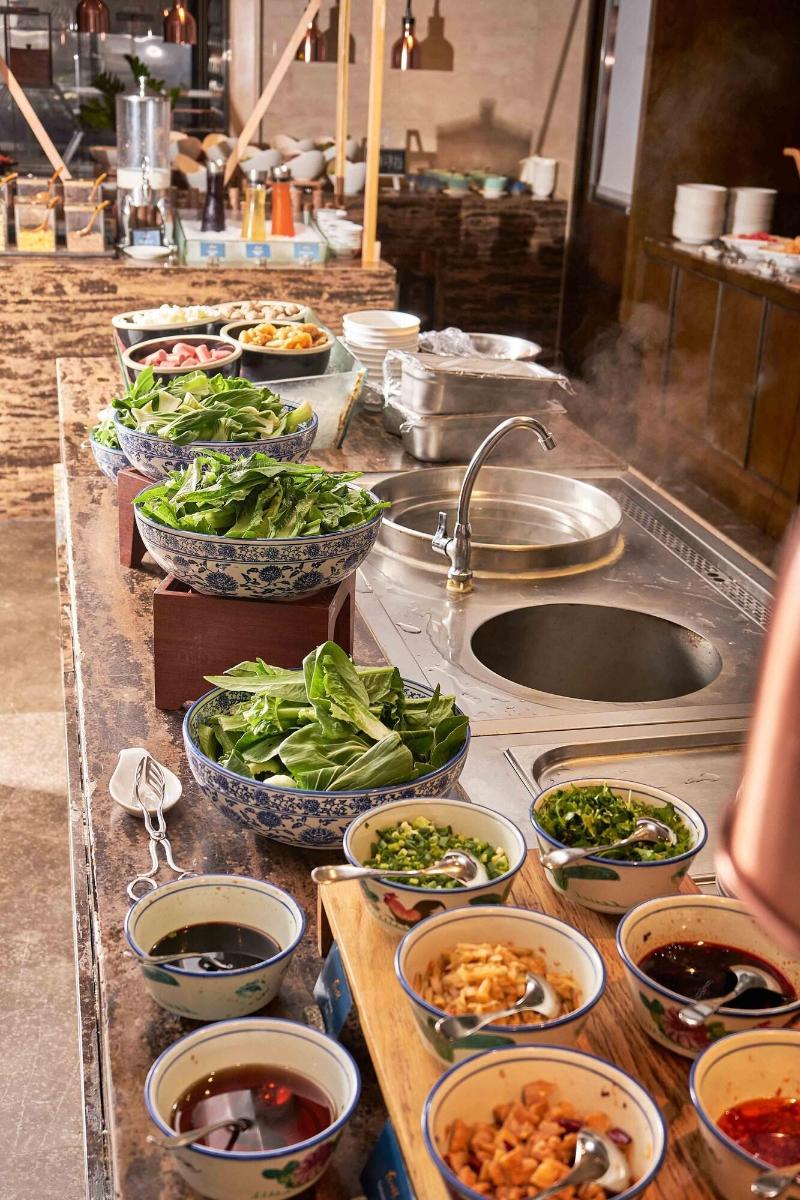 Sheraton Yunfu Xinxing Hotel image