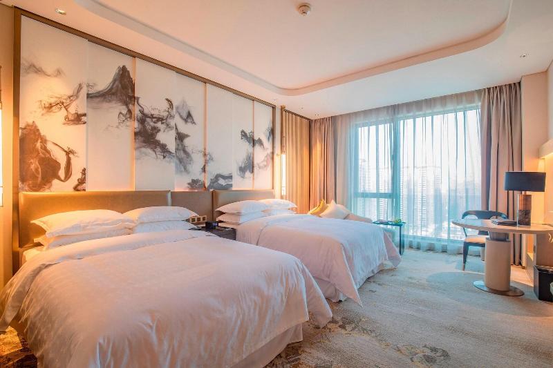 Sheraton Yunfu Xinxing Hotel image