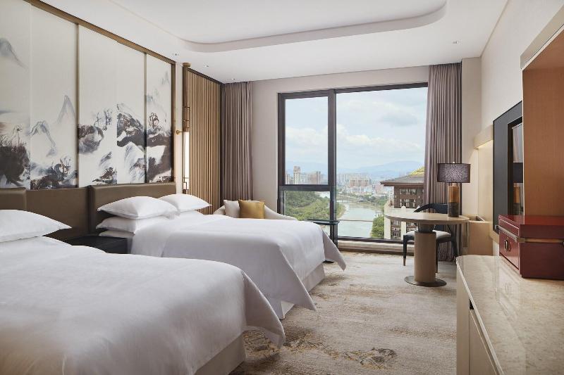 Sheraton Yunfu Xinxing Hotel image