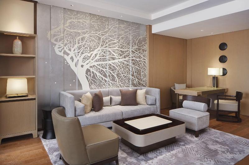 Sheraton Yunfu Xinxing Hotel image