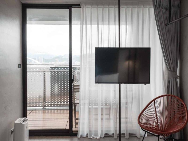 Bouti Waterfront Hotel image