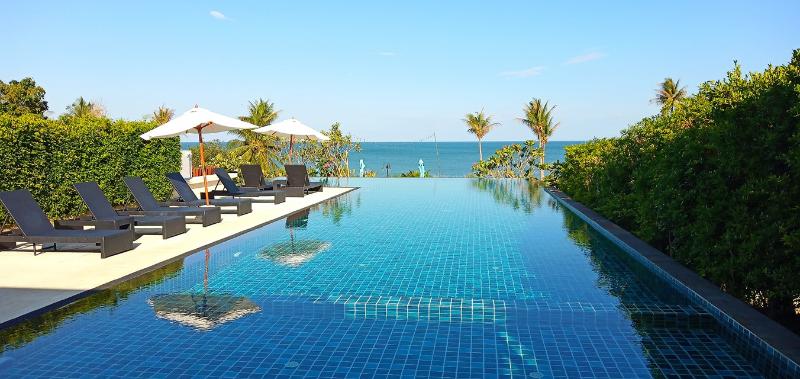 SEAnery Beach Resort