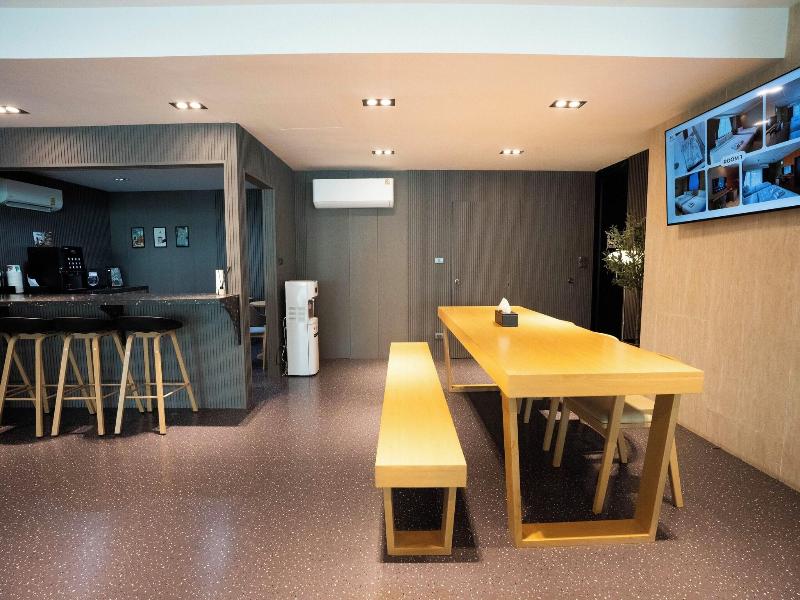 Infinite Hotel at Ratchada image