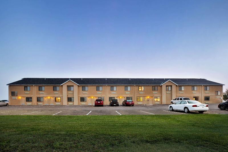 Travelodge by Wyndham Sharon Springs image