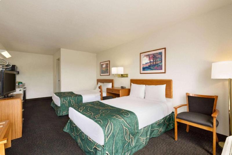 Travelodge by Wyndham Sharon Springs image
