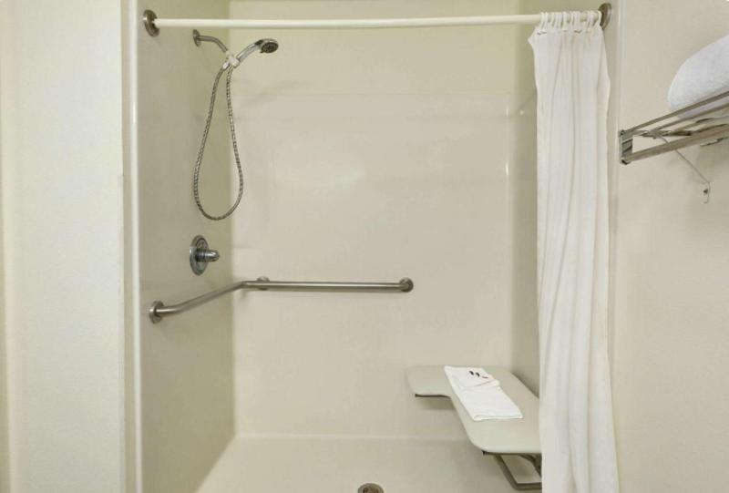Travelodge by Wyndham Sharon Springs image