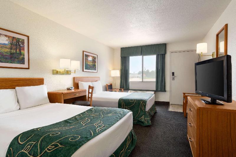 Travelodge by Wyndham Sharon Springs image 2