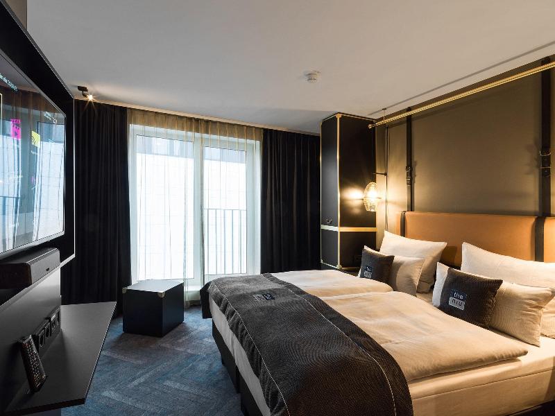 Holiday Inn - the niu, Cobbles Essen image