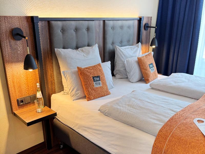 Holiday Inn - The Niu, Saddle Fürth image