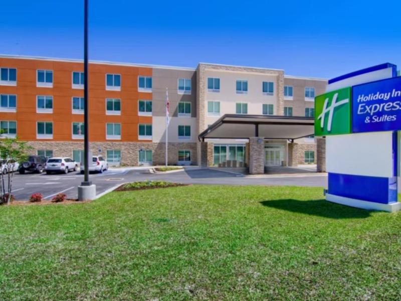 Holiday Inn Express & Suites Mobile-University Are image
