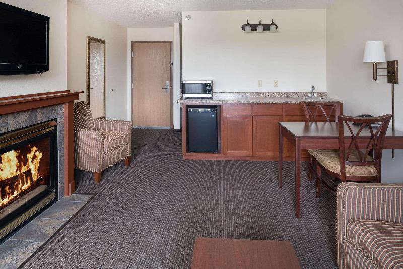 Americinn By Wyndham Valley City Conference Center image