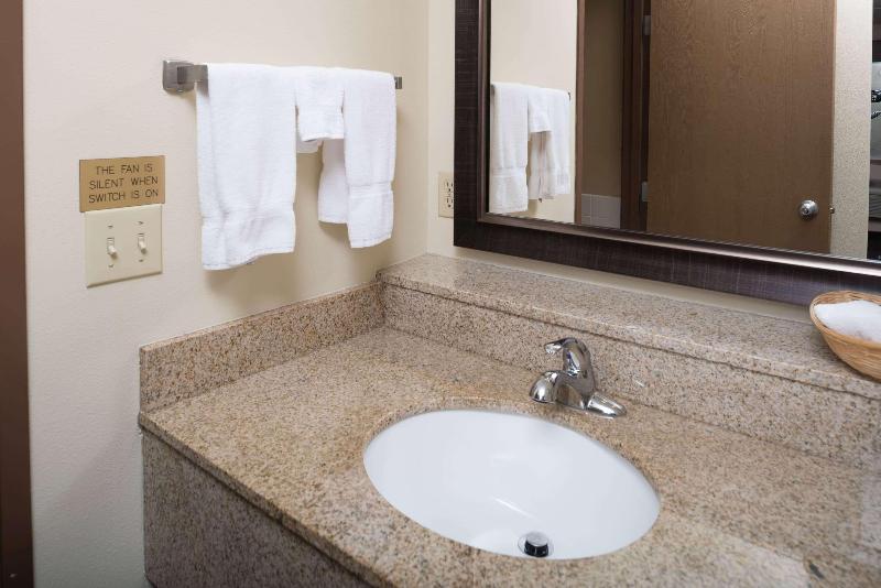 Americinn By Wyndham Valley City Conference Center image 4