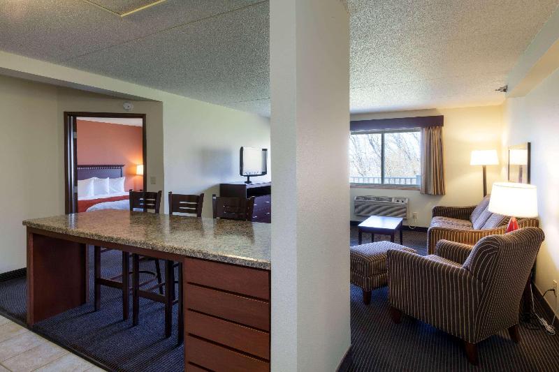 Americinn By Wyndham Valley City Conference Center image 2