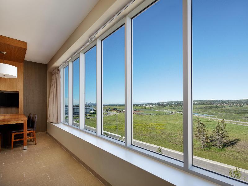 Hyatt Place Calgary Airport 4