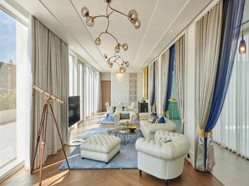 Párisi Udvar Hotel Budapest, part of Hyatt image