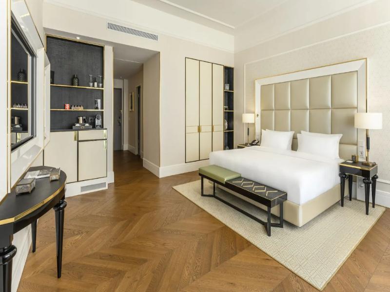 Párisi Udvar Hotel Budapest, part of Hyatt image