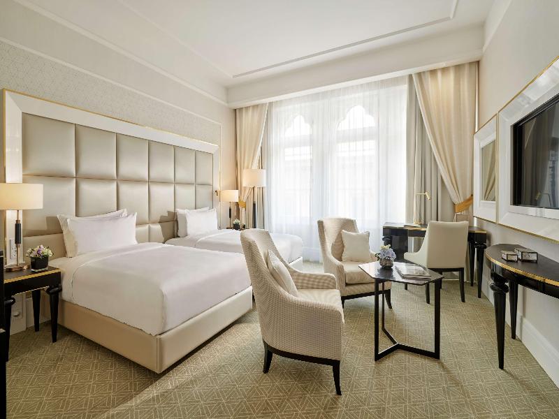 Párisi Udvar Hotel Budapest, part of Hyatt image