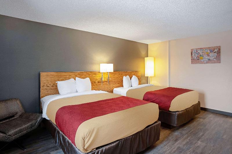Quality Inn Frontier At U.S. Hwy 30 image