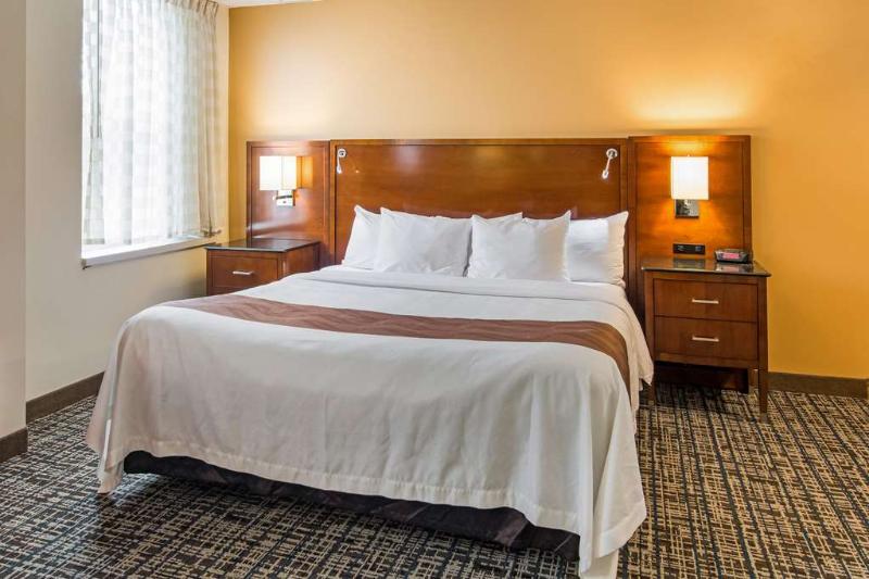 Quality Inn & Suites Eveleth image