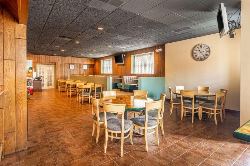Quality Inn & Suites Eveleth image