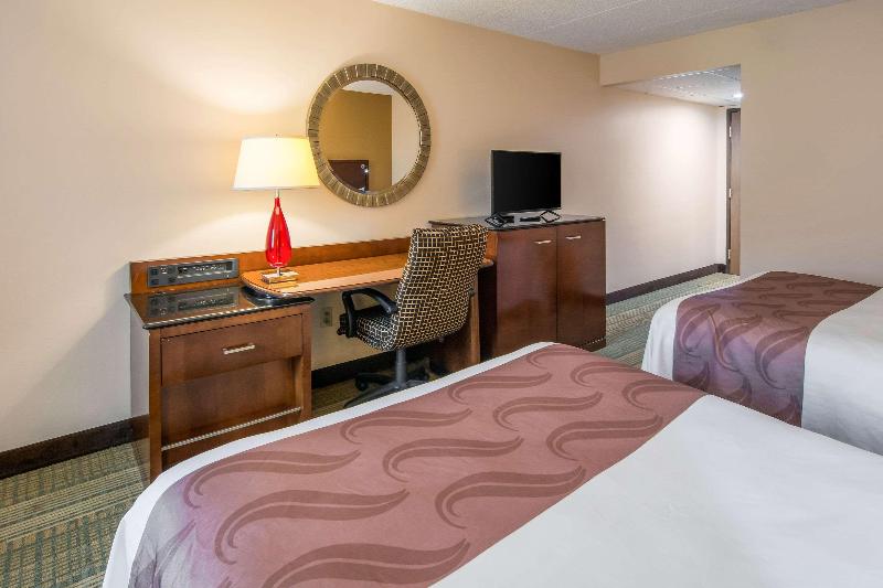 Quality Inn & Suites Eveleth image