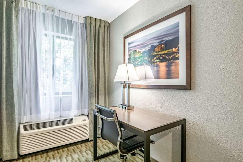 Riverview Inn & Suites, an Ascend Hotel