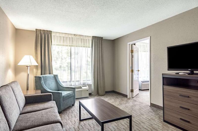 Riverview Inn & Suites, an Ascend Hotel