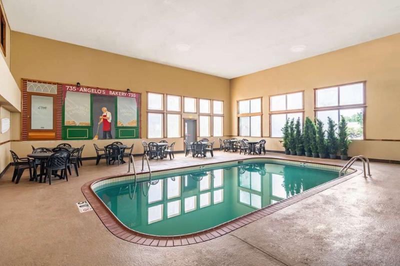 Riverview Inn & Suites, an Ascend Hotel