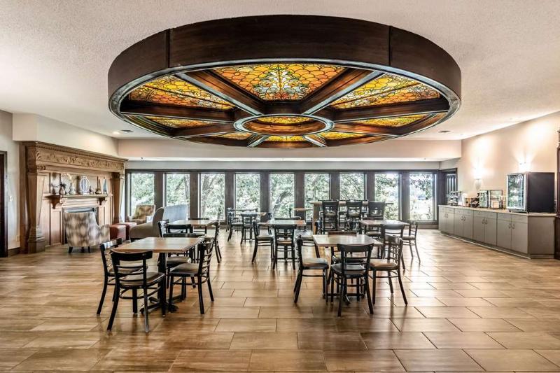 Riverview Inn & Suites, an Ascend Hotel