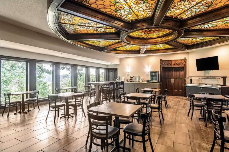 Riverview Inn & Suites, an Ascend Hotel