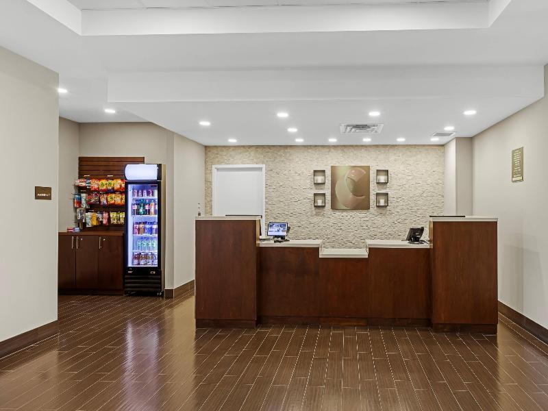 Comfort Inn & Suites Bowmanville image