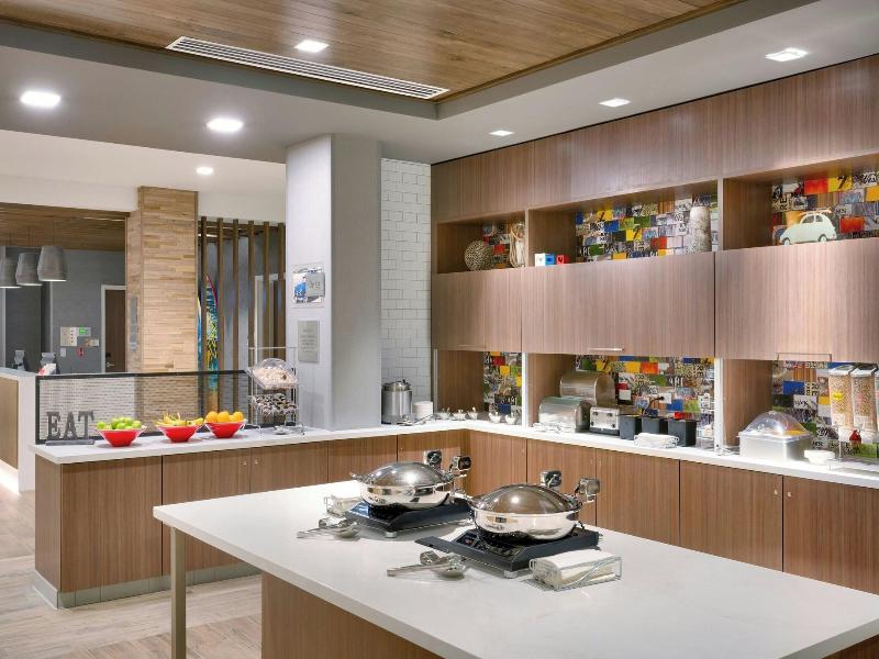Towneplace Suites Los Angeles Lax/ Hawthorne image