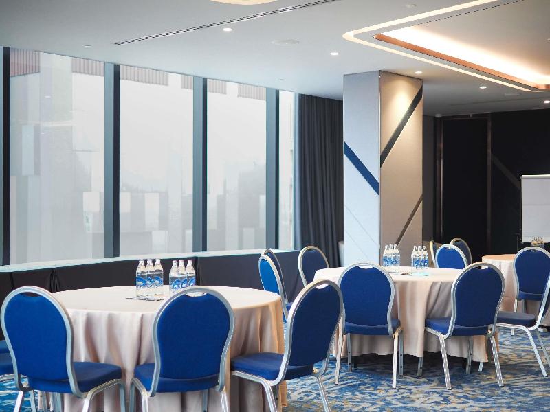 ibis Styles Bangkok Ratchada image