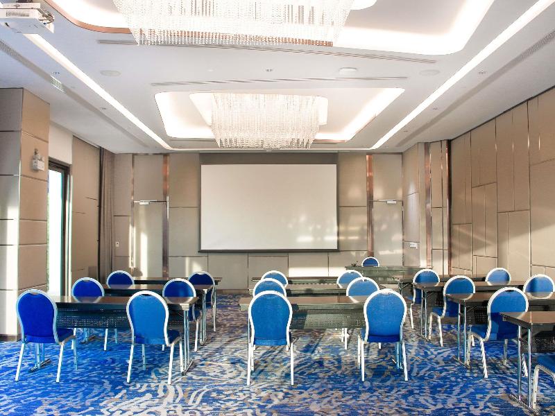 ibis Styles Bangkok Ratchada image