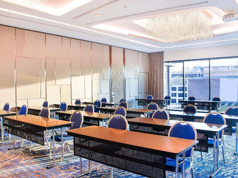 ibis Styles Bangkok Ratchada image