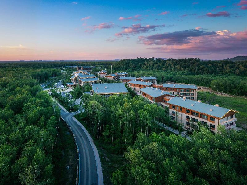 Pullman Changbaishan Resort image