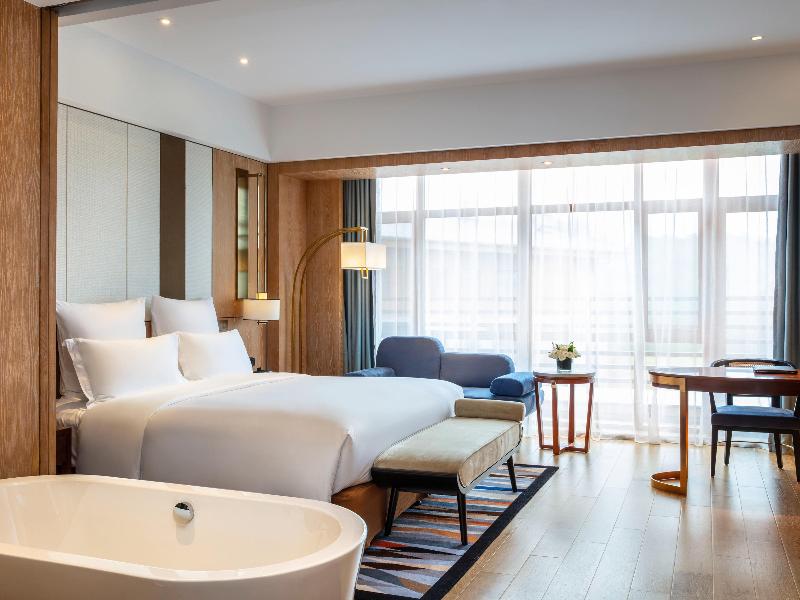 Pullman Changbaishan Resort image