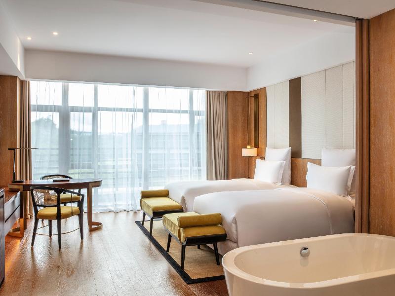 Pullman Changbaishan Resort image
