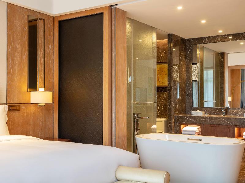 Pullman Changbaishan Resort image