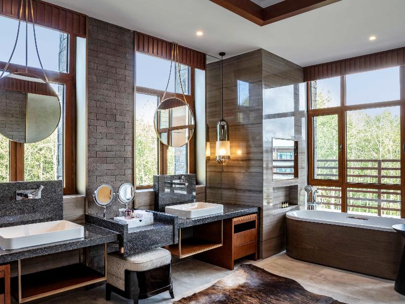 Pullman Changbaishan Resort image