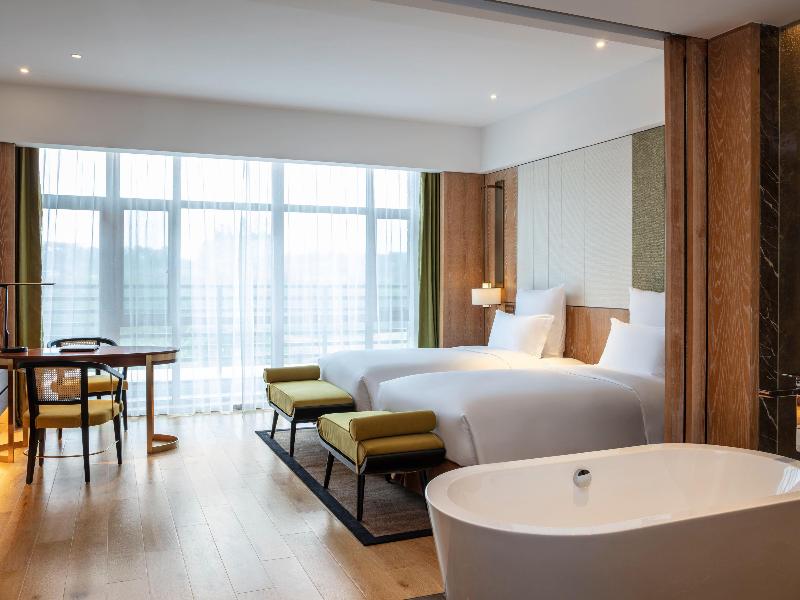 Pullman Changbaishan Resort image