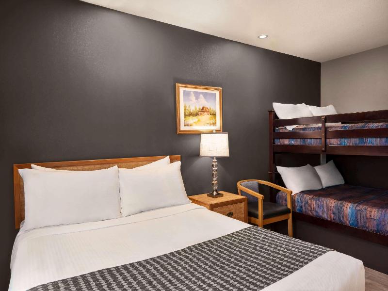 Travelodge By Wyndham Brandon image