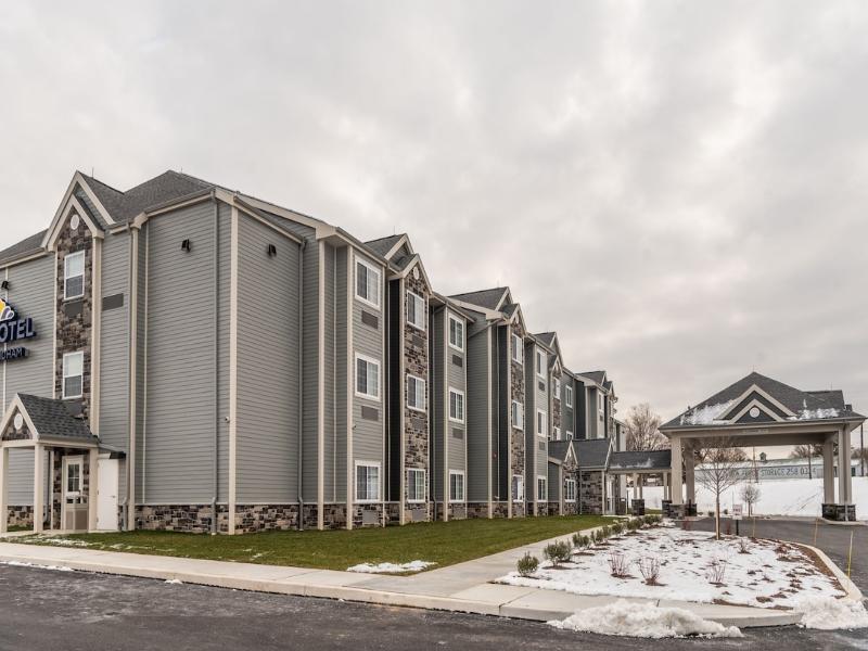 Microtel Inn and Suites by Wyndham Carlisle image