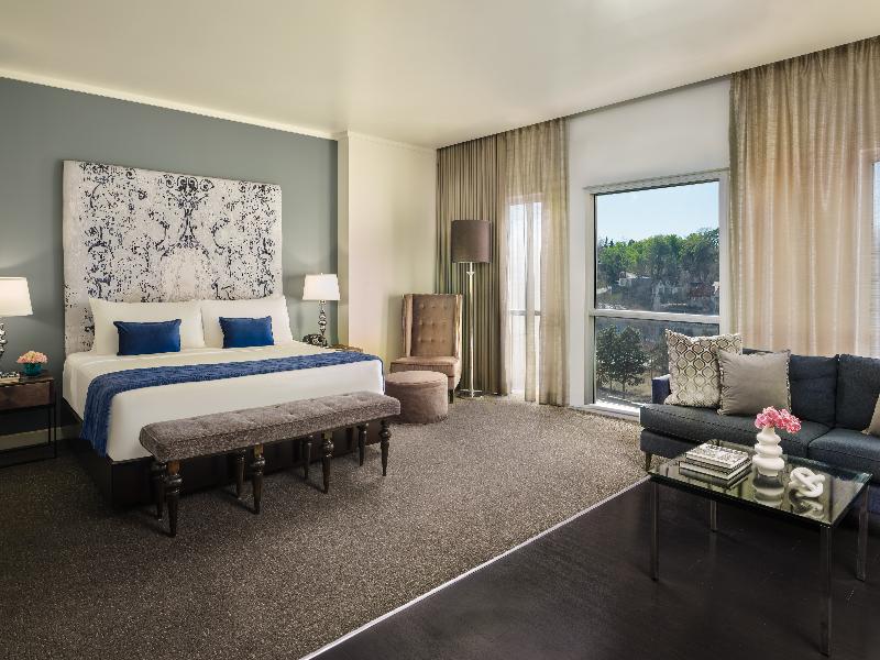 The Fontaine Hotel image