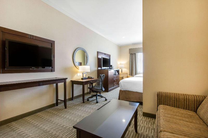 The Oaks Hotel & Suites — photo 83