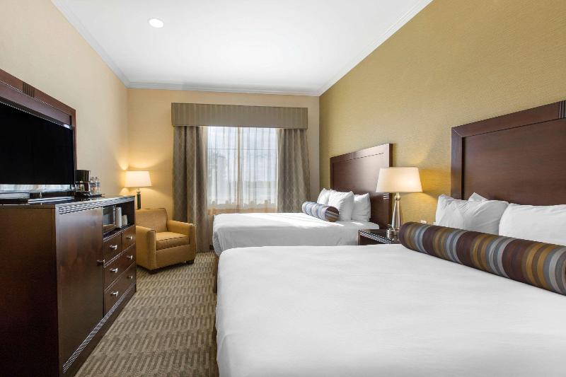 The Oaks Hotel & Suites — photo 82