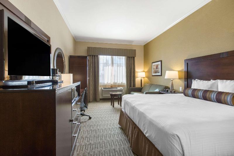 The Oaks Hotel & Suites — photo 205