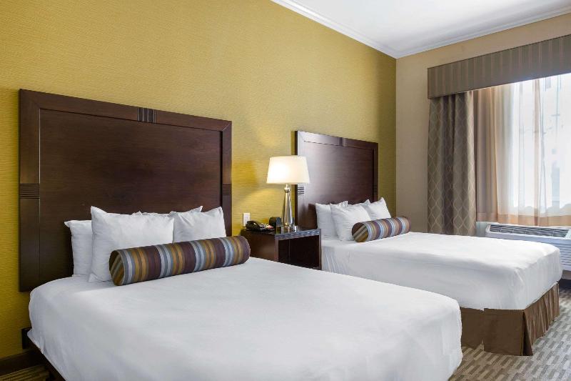 The Oaks Hotel & Suites — photo 9