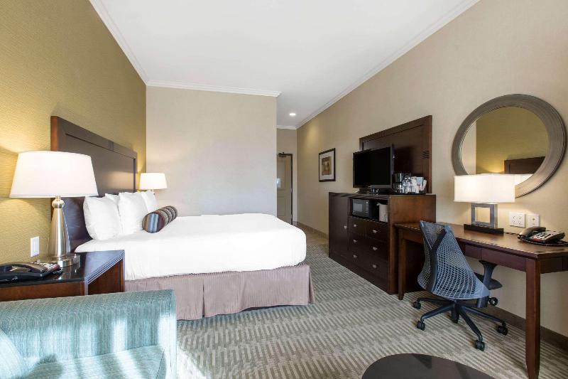The Oaks Hotel & Suites — photo 169